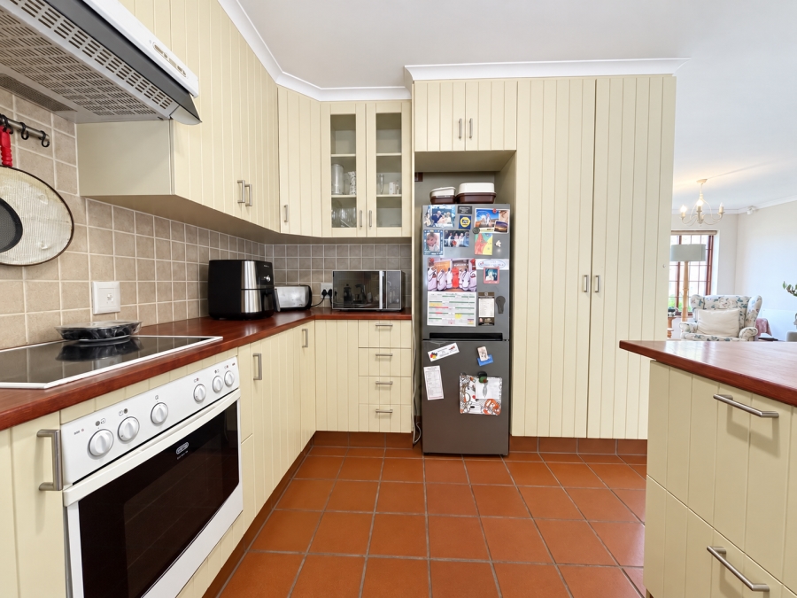3 Bedroom Property for Sale in Heathfield Western Cape